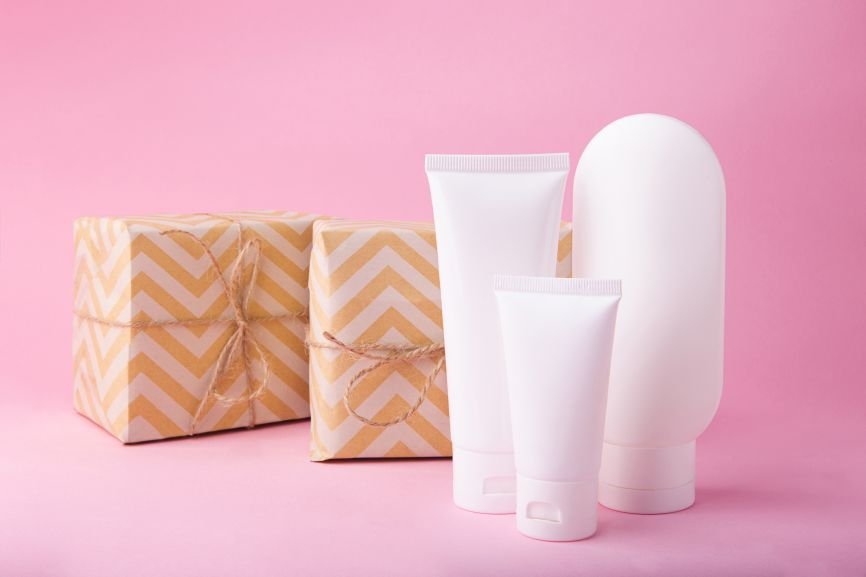smart cosmetic packaging ideas for skincare brands in pakistan